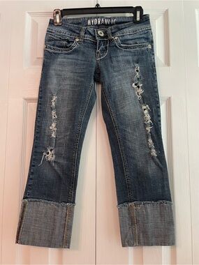 Hydraulic Women's Distressed Cuffed Mid-Dark Blue Cropped Jeans XS (Size1/2)